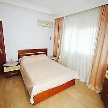 Villa Derek *